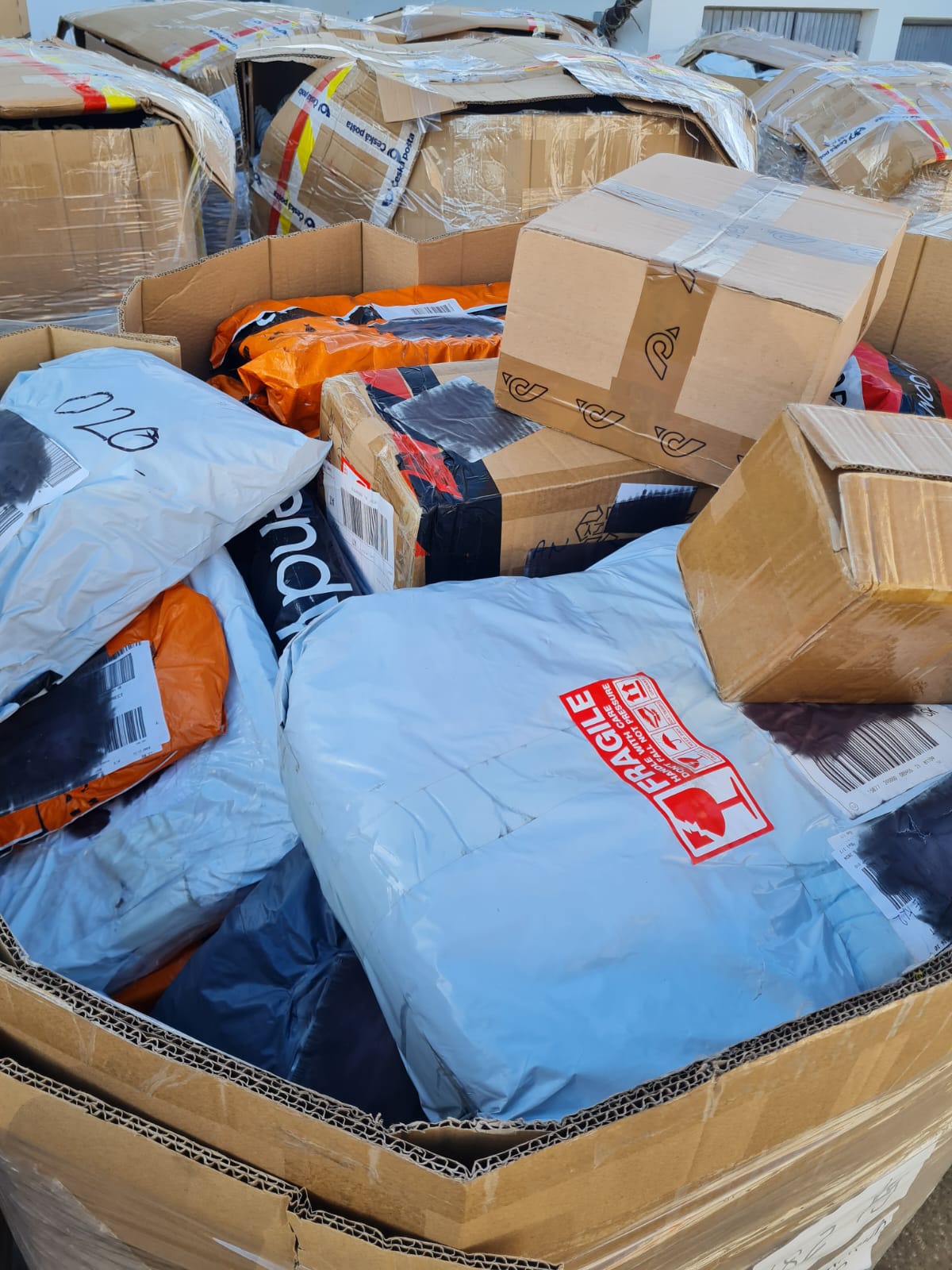 10 Amazon DHL Hermes Secret Retouren Mystery Packs Pakete nicht zugestellt